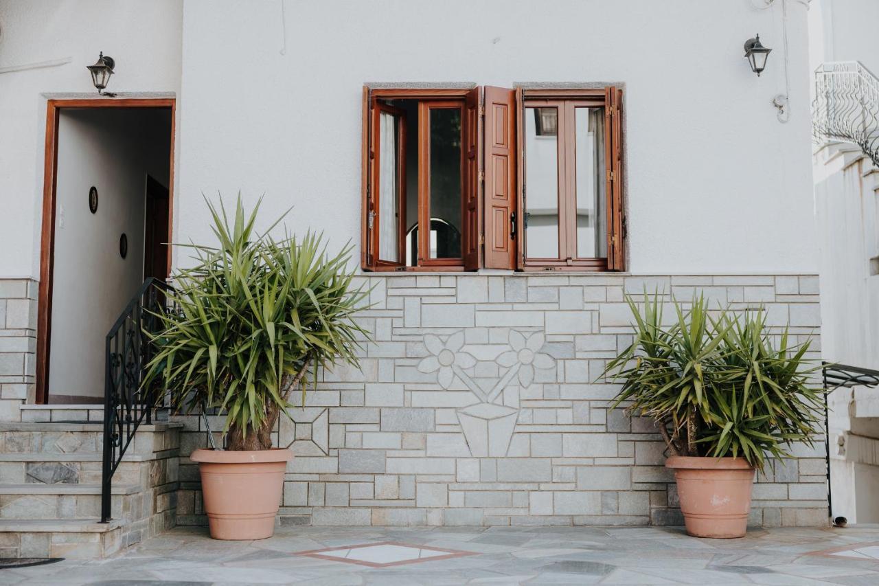 Villa House Of Gardenia Makrirrákhi Exterior foto